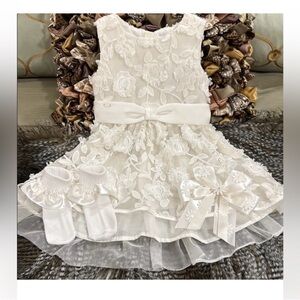 Mayoral kids dress size 2 & socks and bow price is firm
